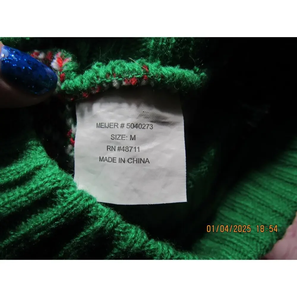 Medium Dog Knitwear – Comfy Sweater with Dinosaur Charm